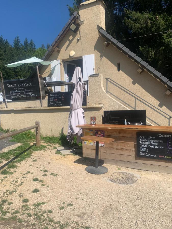"Les Oiseaux" Avec Terrasse, Parking, Duplex Apartment Le Chambon-sur-Lignon Bagian luar foto